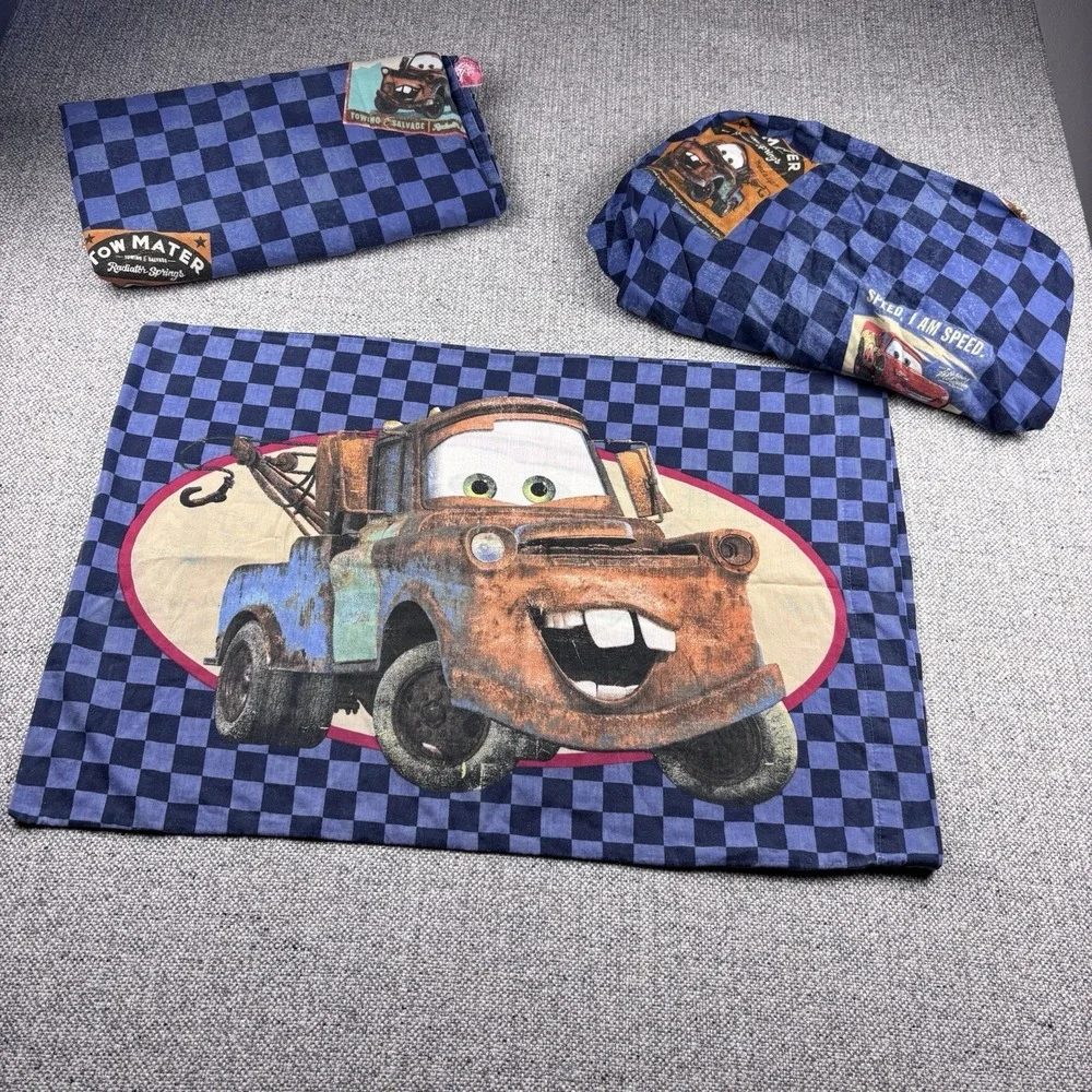 VTG Disney Pixar Cars Lightning McQueen Tow Mater Twin Sized Sheet SET